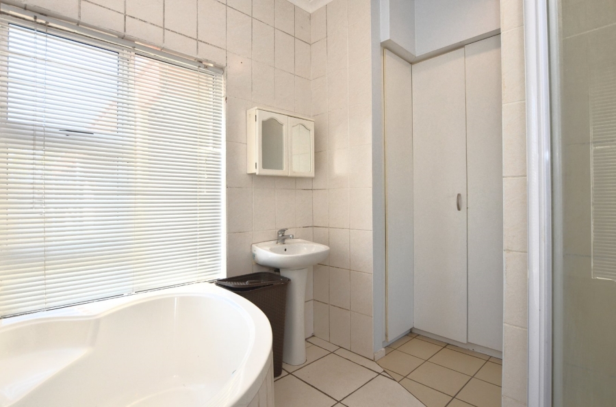 3 Bedroom Property for Sale in Parklands Western Cape